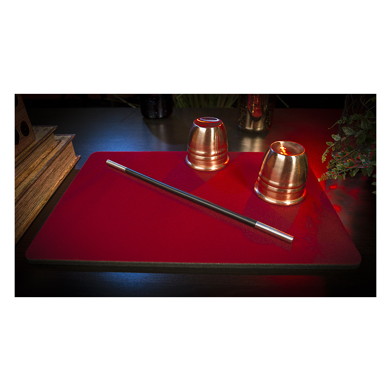 Deluxe Close-Up Pad 11X16 (Red) by Murphy's Magic Supplies - Trick