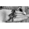 Hoodoo the Return (Gimmicks and Online Instructions) by iNFiNiTi - Trick