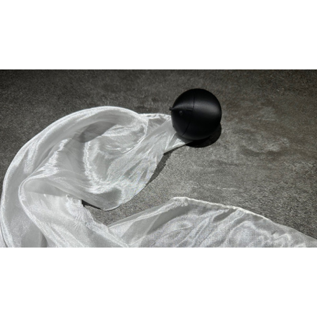 Hyper Silk Ball by Peng Min and Storm Creative (Black)