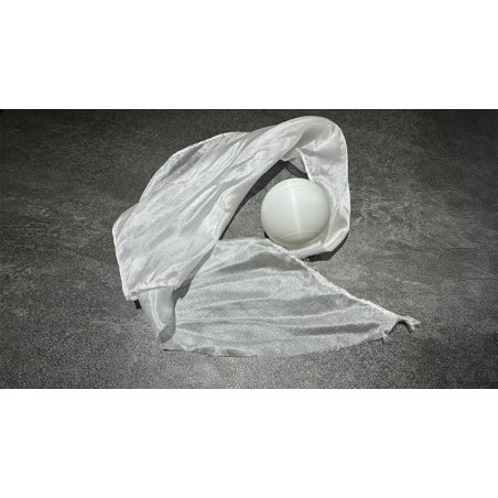 Hyper Silk Ball by Peng Min and Storm Creative (White)