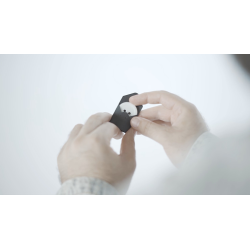 Paradox Button by Julio Montoro and Ultrabello