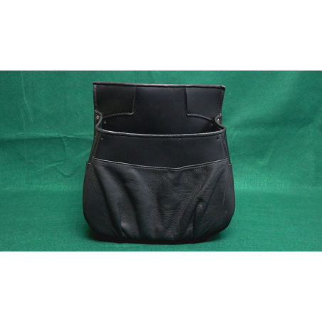 BUSKER POUCH by The Ambitious Card - Trick