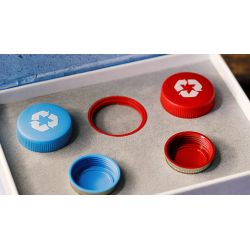 ProCaps (Gimmicks and Online Instructions) by Lloyd Barnes - Trick