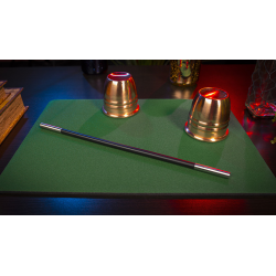 Standard Close-Up Pad 11X16 (Green) by Murphy's Magic Supplies - Trick