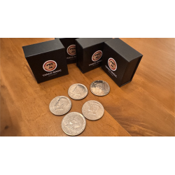 Expanded Shell Half Dollar (plus 4 Regular Coins D0207) by Tango Magic