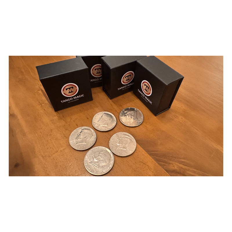 Expanded Shell Half Dollar (plus 4 Regular Coins D0207) by Tango Magic