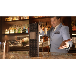 The Appearing Bottle by George Iglesias and Twister Magic - Trick